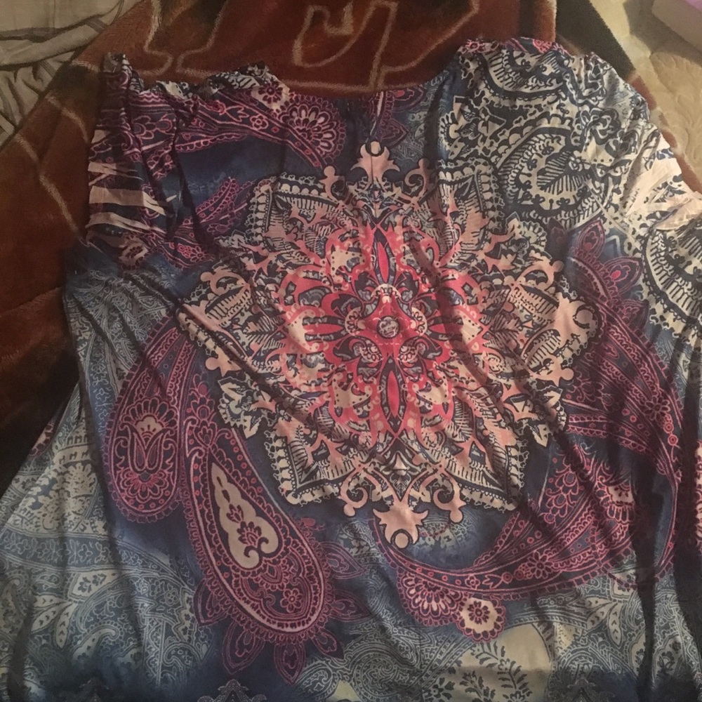 Colorful blouse - Picture 2 of 3